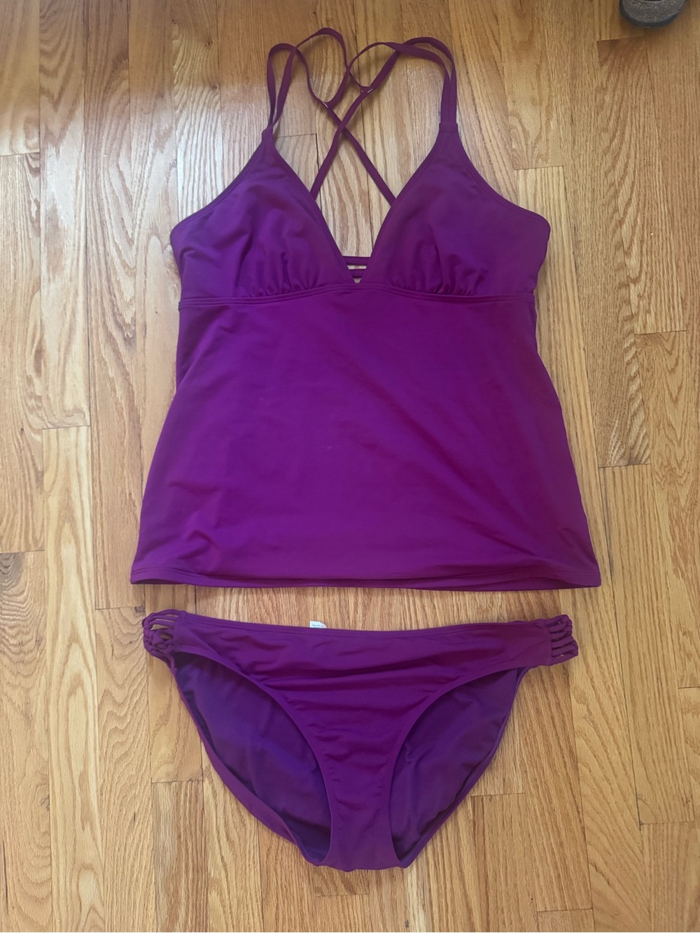 Athleta cross Strap  Tankini Set Euc razzleberry
